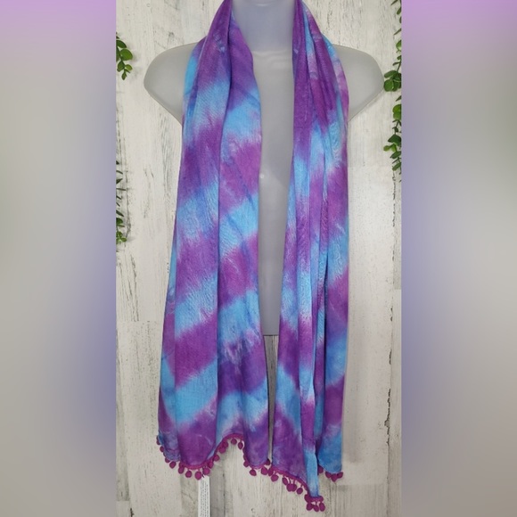 NWT Gypsy 05 Tie Dye Pom Pom Edges Scarf/Sarong - Picture 4 of 8